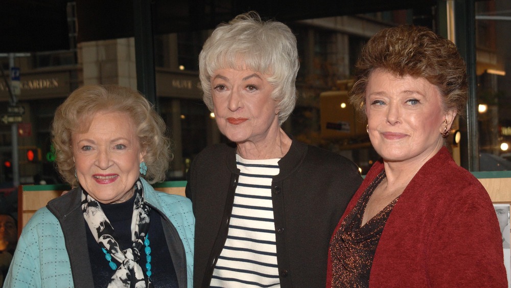 The Golden Girls stars pose together