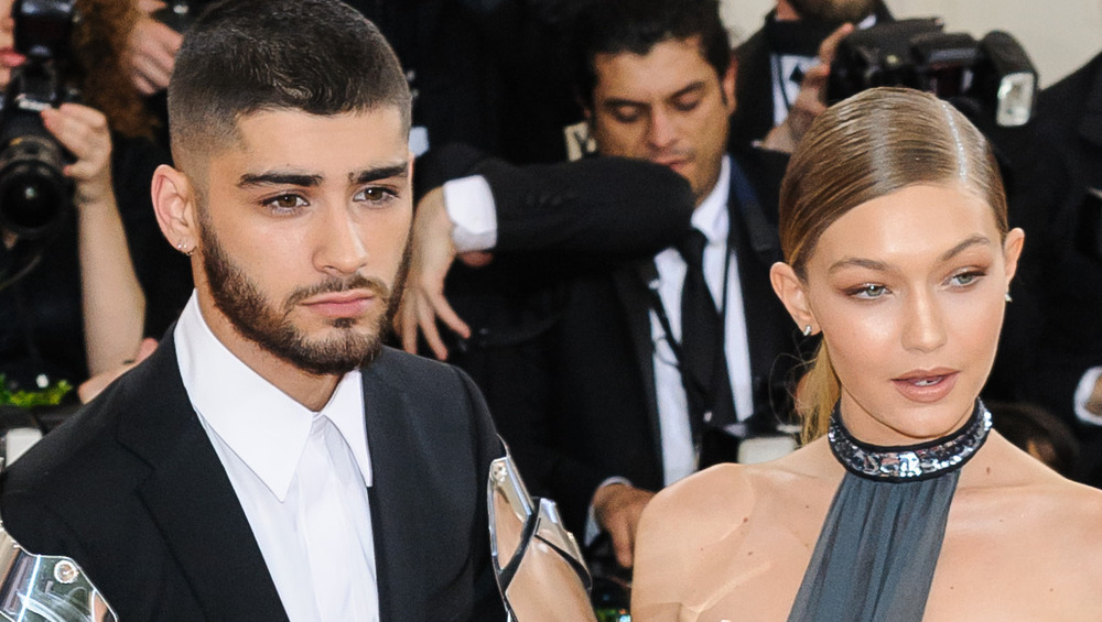 Zayn Malik and Gigi Hadid posing on the red carpet