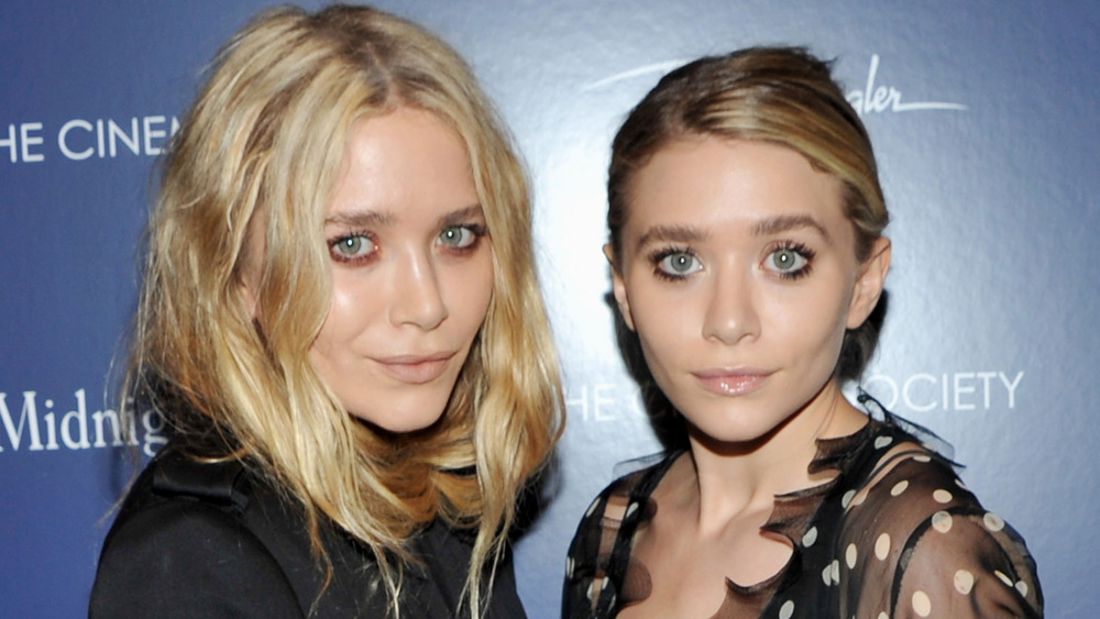 Mary-Kate and Ashley Olsen on red carpet 