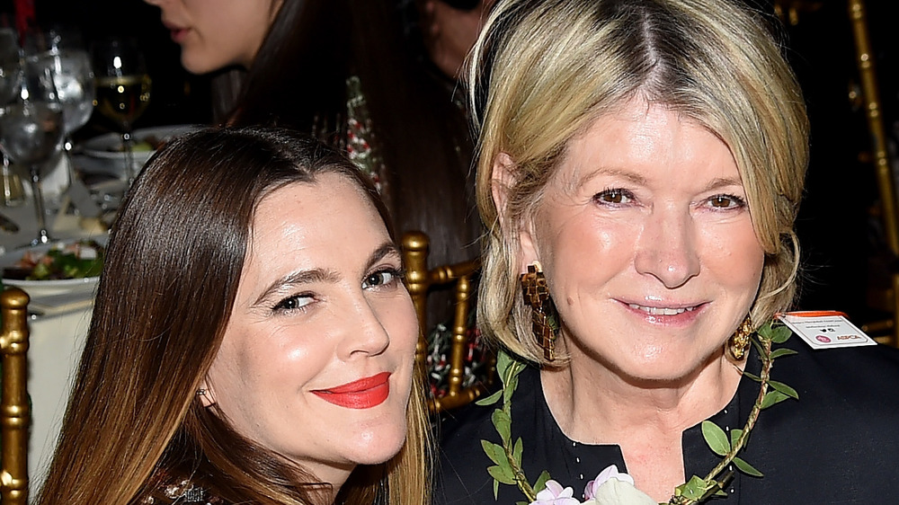 Martha Stewart and Drew Barrymore pose