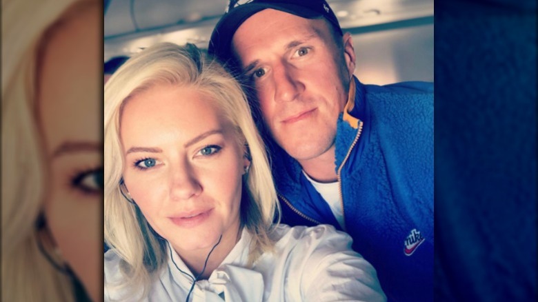 Elisha Cuthbert and Dion Phaneuf pose for selfie