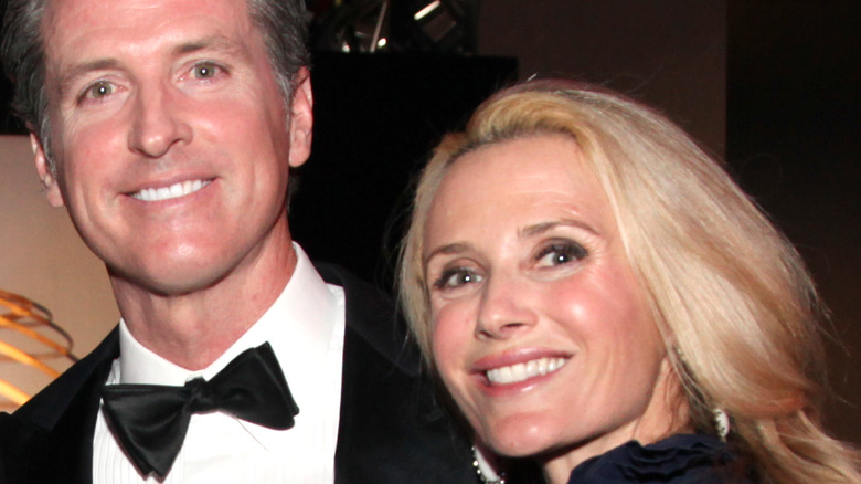 Gavin Newsom and Jennifer Siebel smiling