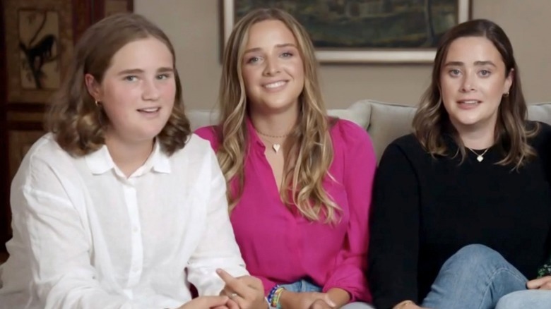 Maisy, Finnegan, and Naomi Biden sitting