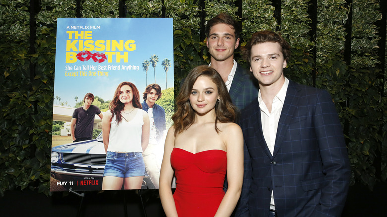 Jacob Elordi, Joey King, and Joel Courtney smiling