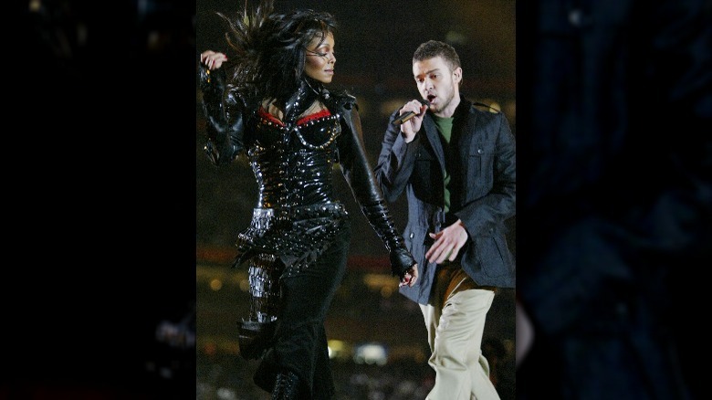 Janet Jackson, Justin Timberlake performing