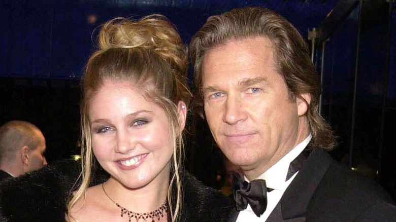 Isabelle Bridges and Jeff Bridges posing