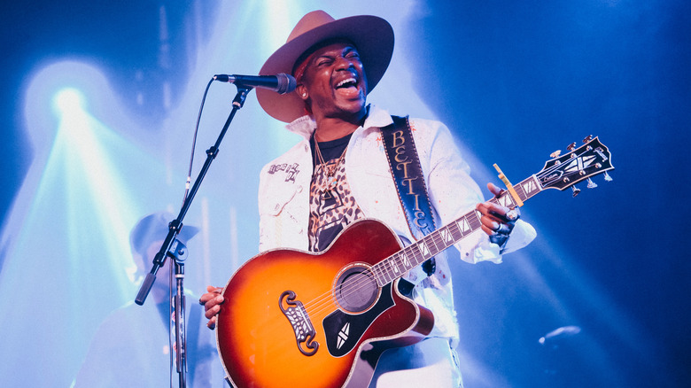 Jimmie Allen performing