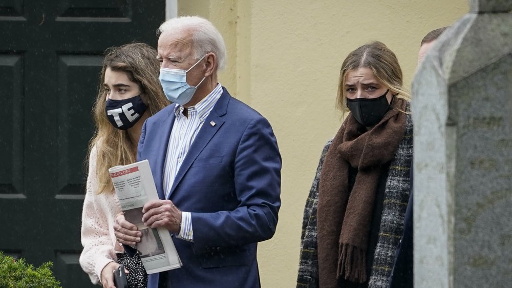 Joe Biden and granddaughters