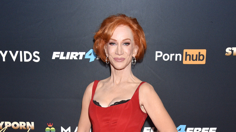 Kathy Griffin poses for a photo on the red carpet 