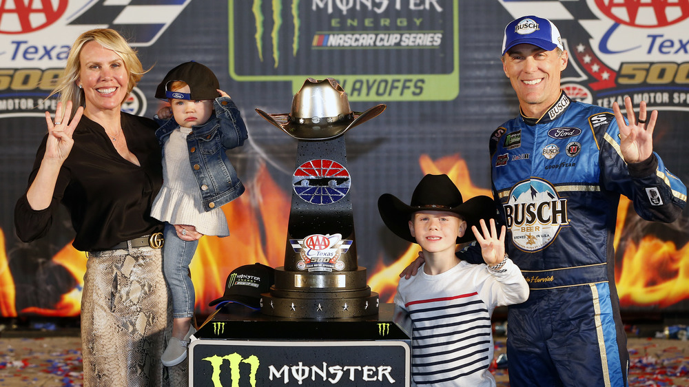 Kevin and DeLana Harvick with kids