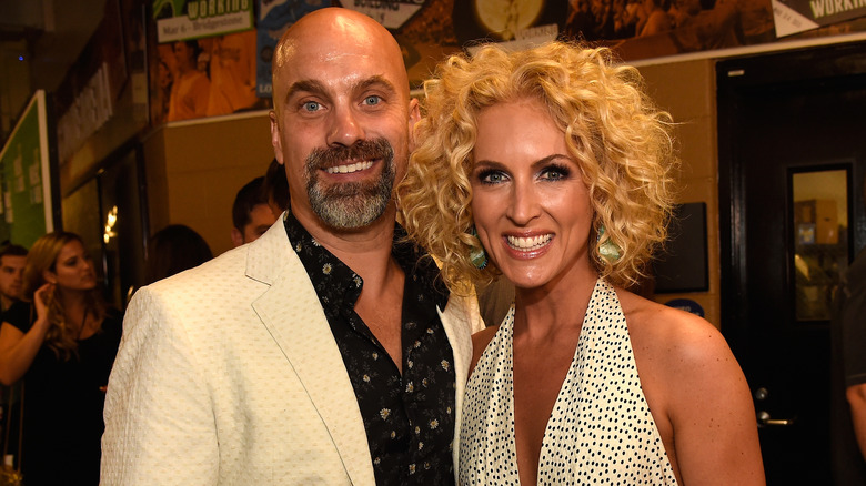 Kimberly and Stephen Schlapman at an award show