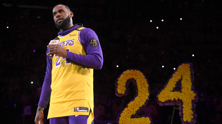 LeBron James in a Kobe Bryant jersey