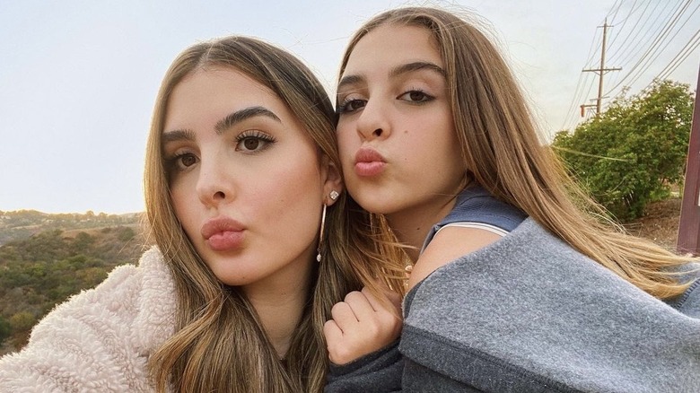 Sophia Umansky, Portia Umansky, doing kissy face