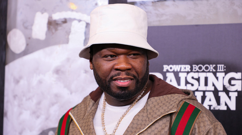 50 Cent wearing a bucket hat