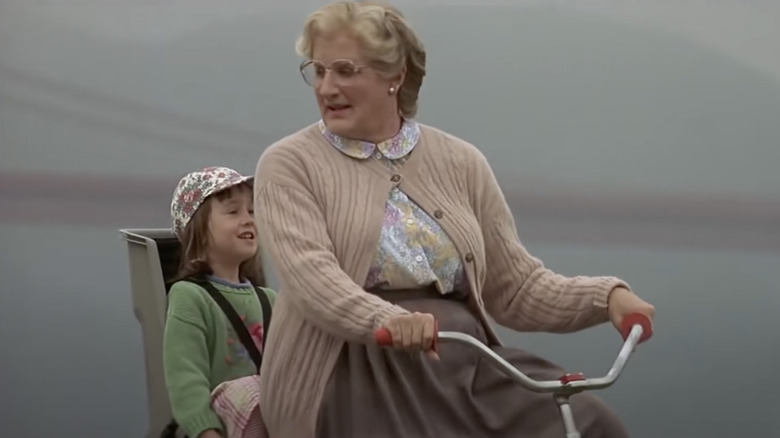 Mara Wilson and Robin Williams in 'Mrs. Doubtfire'