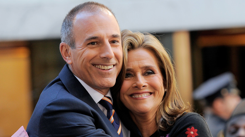 Matt Lauer hugs Meredith Vieira on the Today Show