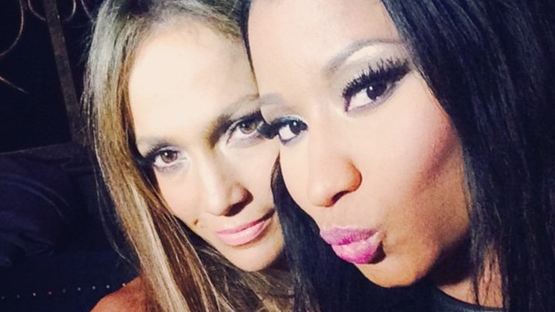 Jennifer Lopez Nicki Minaj selfie