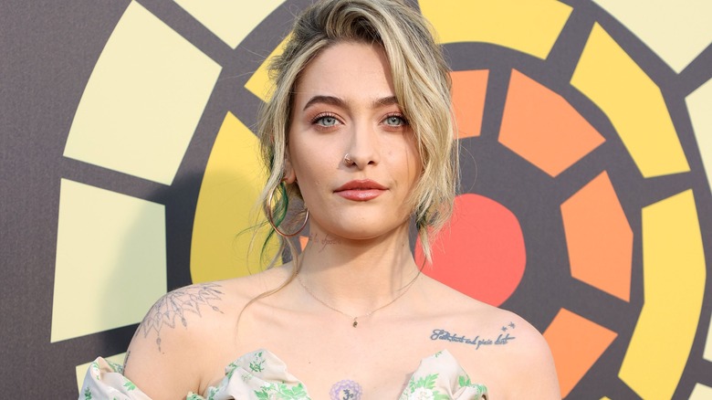 Paris Jackson posing red carpet