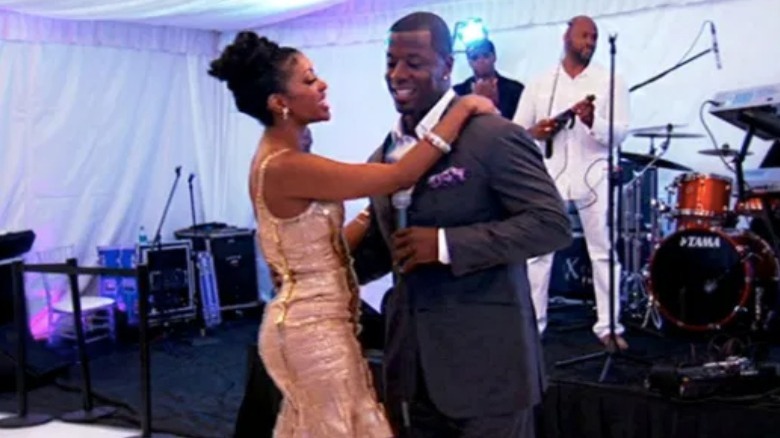 Porsha Williams and Kordell Stewart embracing each other