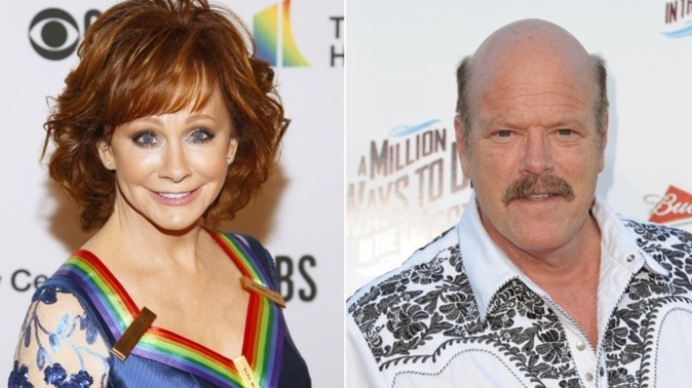 Reba McEntire and Rex Linn pose