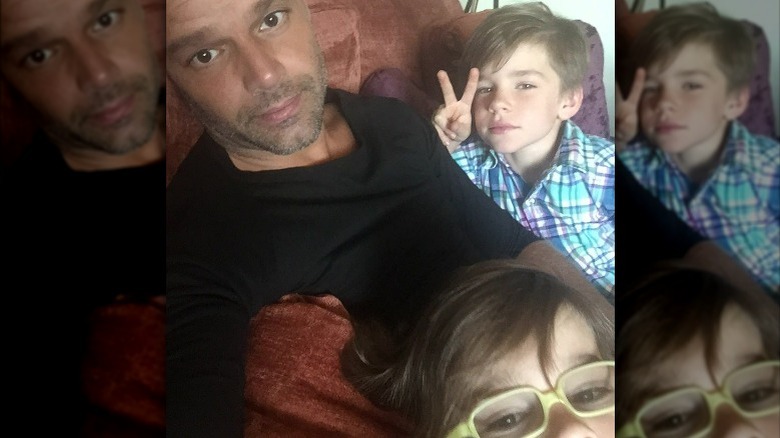 Ricky Martin taking selfie with twins