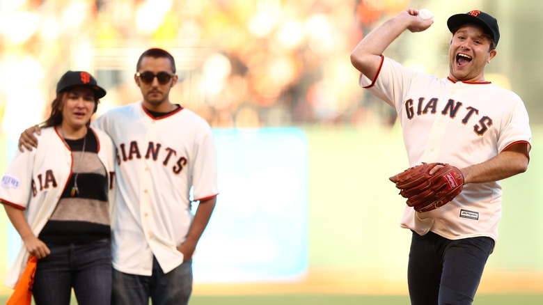 Zelda Williams, Cody Williams and Zak Williams together at a baseball game in 2014