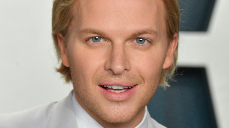 Ronan Farrow on the red carpet