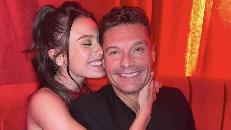 Aubrey Paige, kissing Ryan Seacrest, 2021 photo 