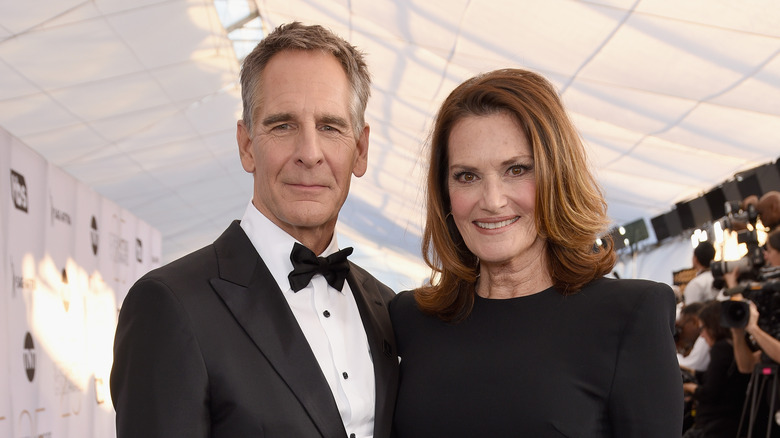 Scott Bakula and Chelsea Field attending the 25th Annual Screen Actors Guild Awards