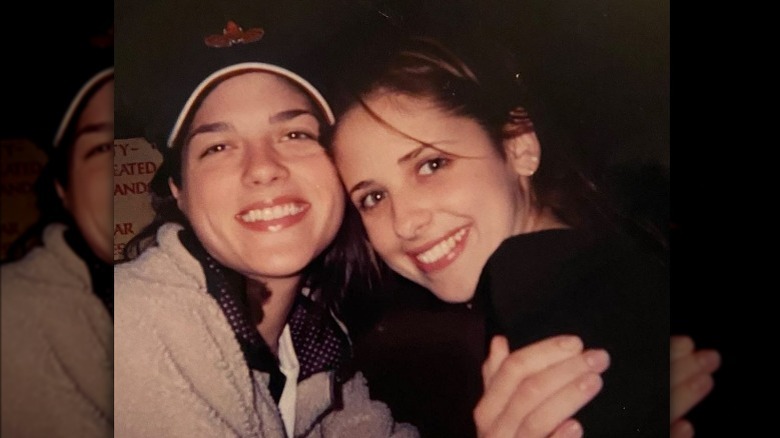 Selma Blair, Sarah Michelle Gellar smiling