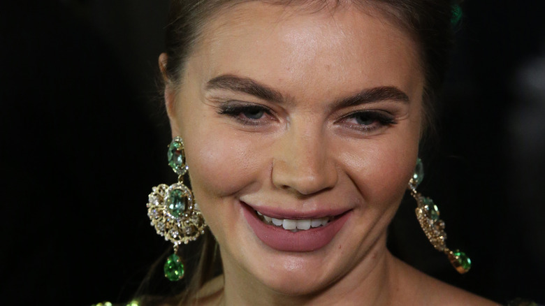 Alina Kabaeva, smiling