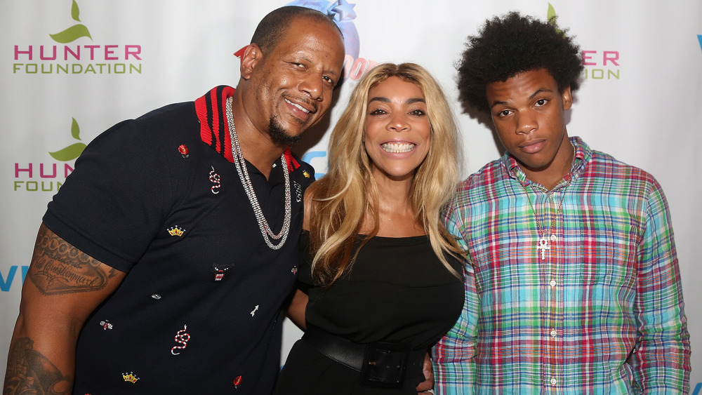 Kevin Hunter Sr., Wendy Williams, and Kevin Hunter Jr. pose together