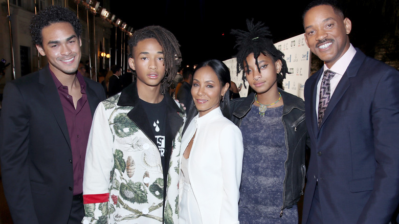 Trey, Jaden, Jada Pinkett, Willow, and Will Smith posing