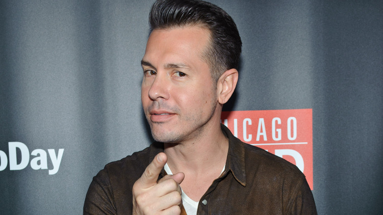 Jon Seda pointing