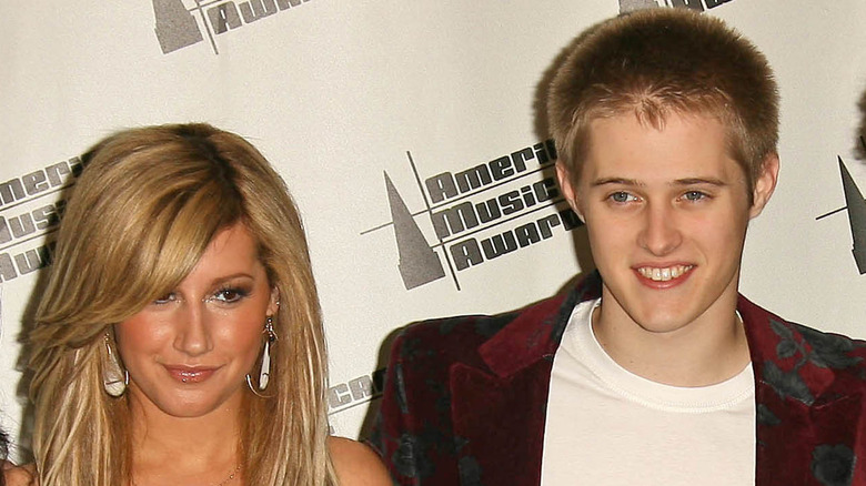 Ashley Tisdale and Lucas Grabeel on the red carpet