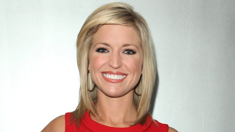 Ainsley Earhardt smiling 
