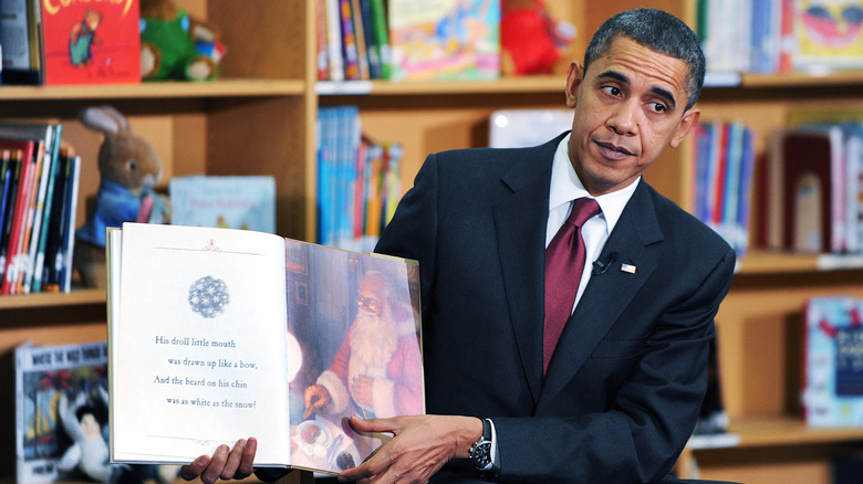 Barack Obama reading to kids