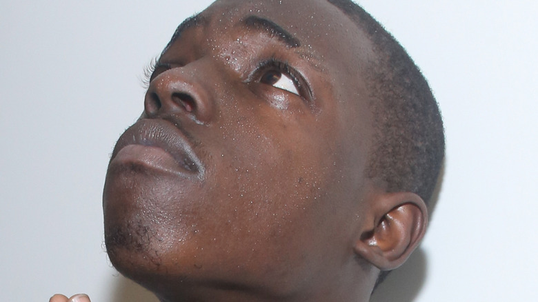 Bobby Shmurda looking up