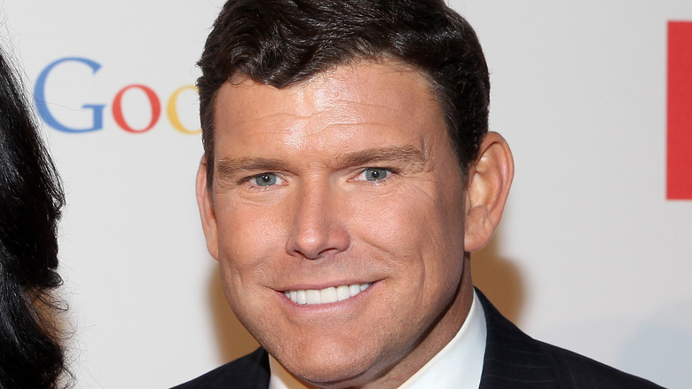 Bret Baier posing for cameras