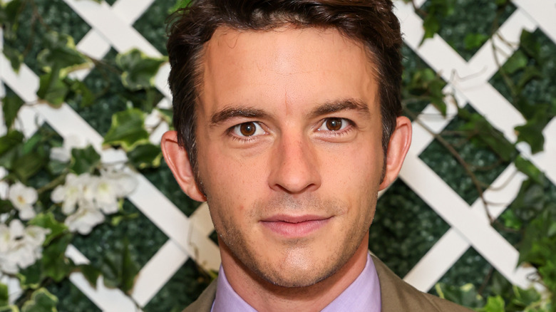 Jonathan Bailey on red carpet