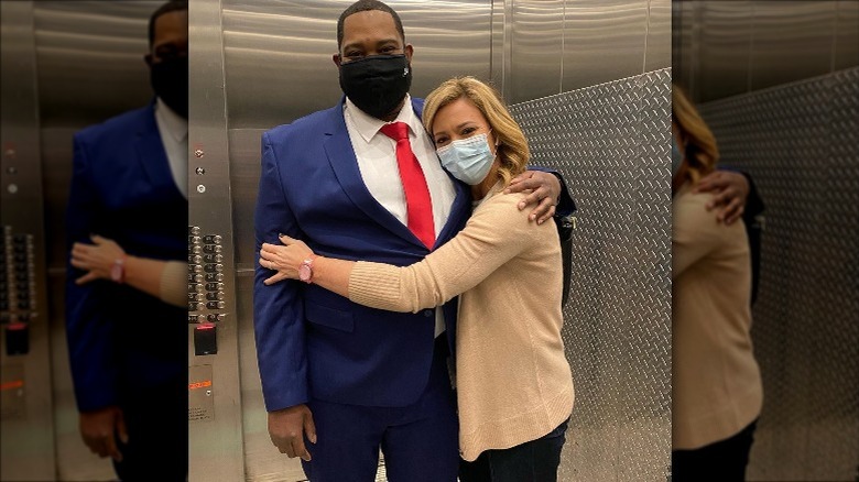 Brooke Baldwin hugs security guard