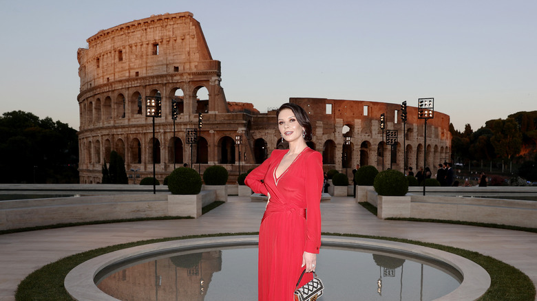 Catherine Zeta-Jones in front of the colosseum