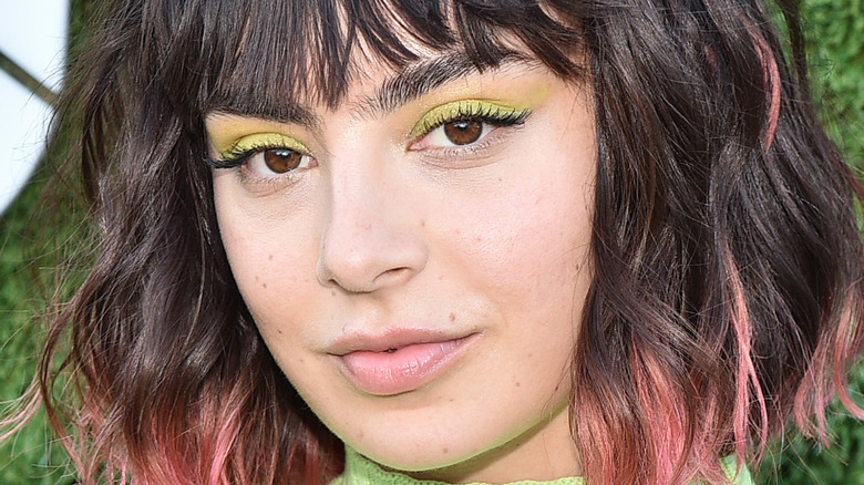 Charli XCX green eyeshadow