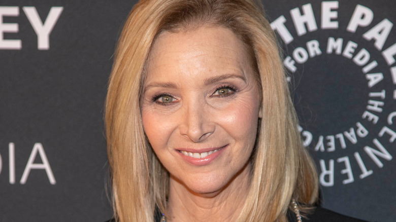 Lisa Kudrow smiling on the red carpet