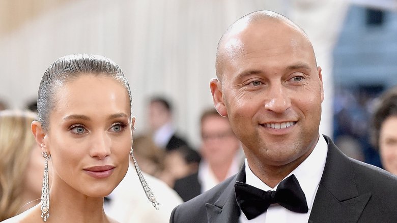 Derek Jeter's wife Hannah Davis shows off baby bump while out with her  husband | Fox News