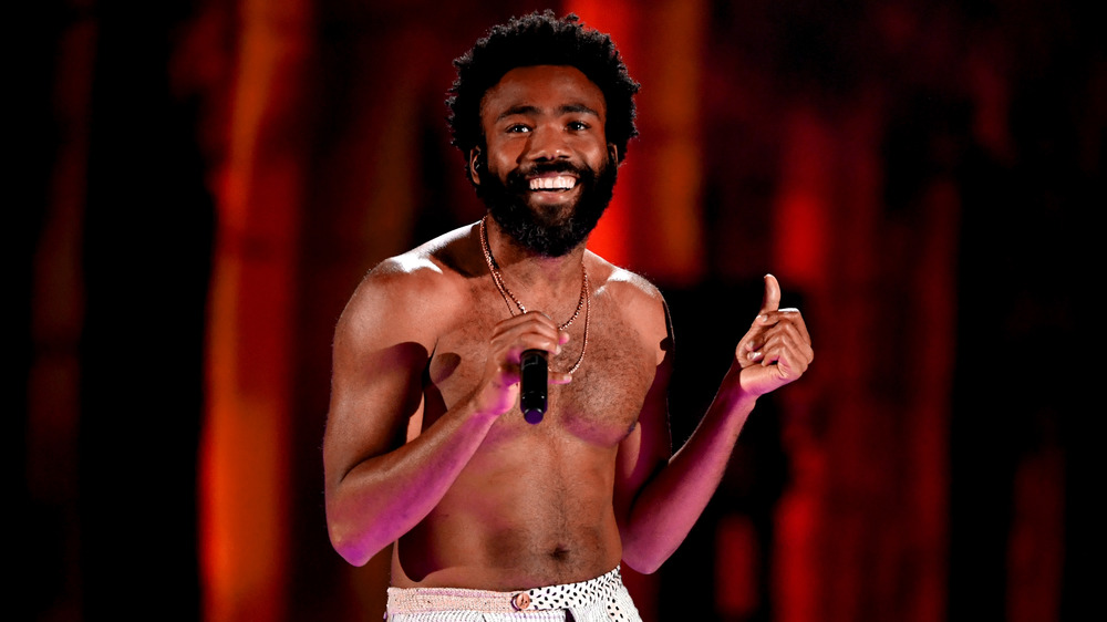 Donald Glover performing