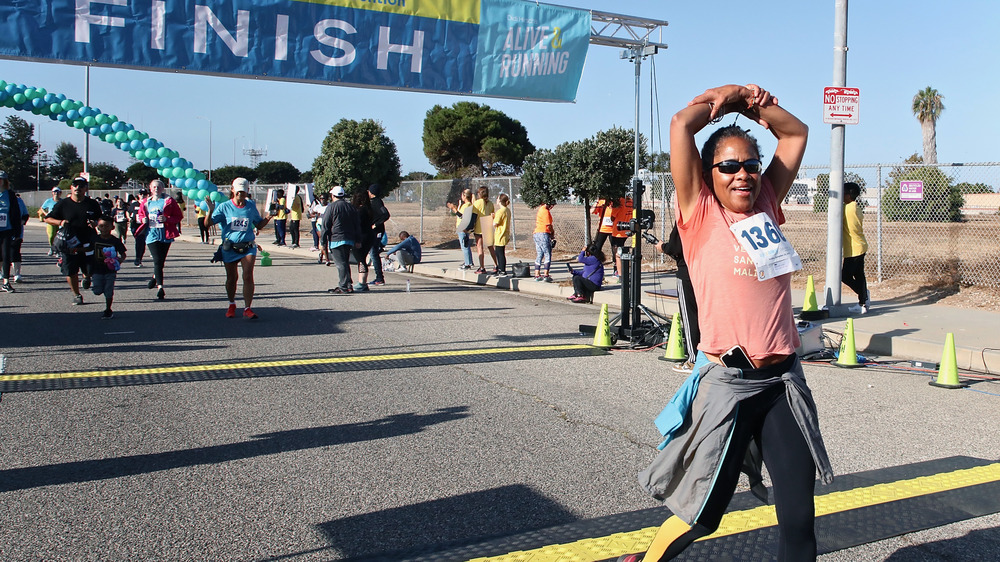 Doria Ragland finishing race