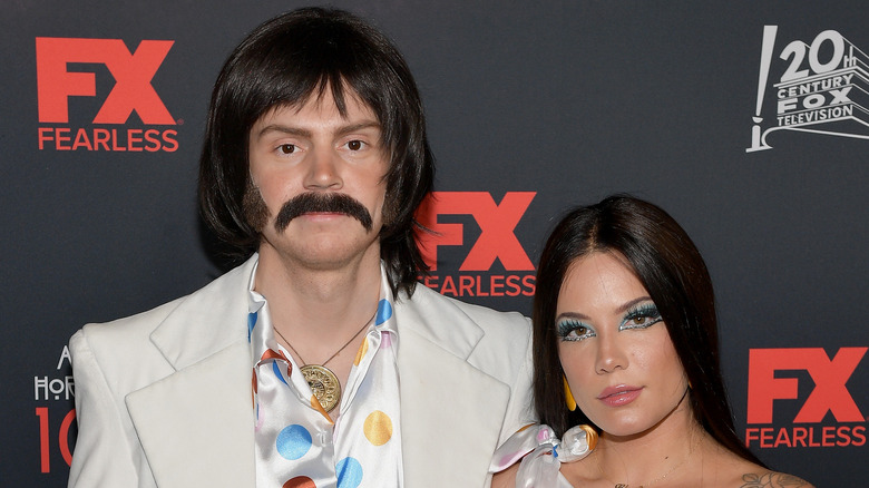 Evan Peters and Halsey dressed as Sonny and Cher