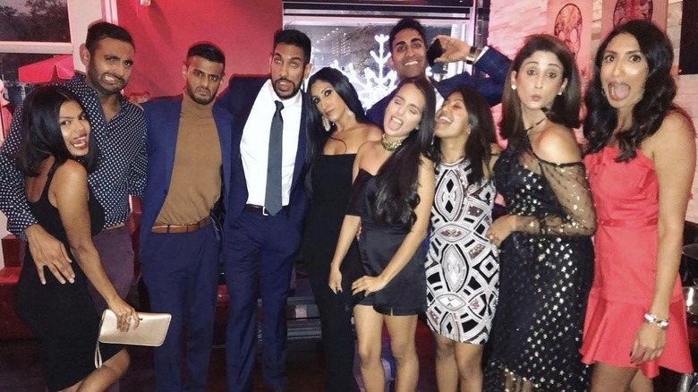 Shaan's friends and the cast of Family Karma making silly faces