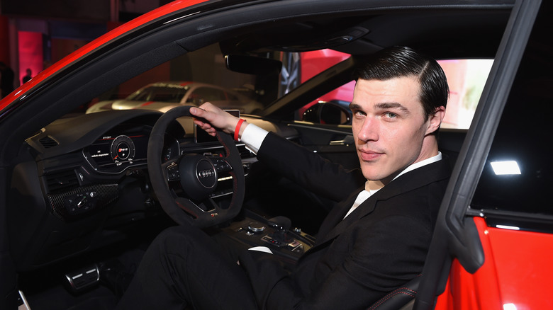 Finn Wittrock posing for cameras